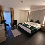 Lilium & Restaurant מלון באד רודאך