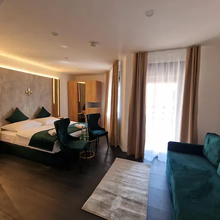 Lilium & Restaurant Hotel